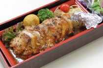 豚挽肉のチキンロール800円